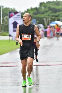 BIB: 1645
                            <button type="button" onclick="openModal(5579326)" class="btn btn-primary btn-sm float-right btn-popup" data-toggle="modal" data-target=".modal-high-quality">
                        <i class="fas fa-shopping-cart"></i> Add to Cart
                    </button>
                                            <button type="button" onclick="isThisMe(5579326, true)" class="btn btn-success btn-sm float-right btn-popup btn-isme hidden" data-toggle="tooltip" data-placement="bottom" title="นี่คือรูปของคุณใช่ไหม คลิกที่นี่เพื่อเอาเข้าอัลบั้ม">
                        <i class="fas fa-plus"></i> Add to album
                    </button>
                    <button type="button" onclick="isThisMe(5579326, false)" class="btn btn-warning btn-sm float-right btn-popup btn-isnotme hidden">
                        <i class="fas fa-ban"></i> Remove from album
                    </button>