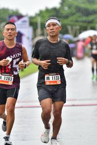 BIB: 1283, 1133
                            <button type="button" onclick="openModal(5579011)" class="btn btn-primary btn-sm float-right btn-popup" data-toggle="modal" data-target=".modal-high-quality">
                        <i class="fas fa-shopping-cart"></i> Add to Cart
                    </button>
                                            <button type="button" onclick="isThisMe(5579011, true)" class="btn btn-success btn-sm float-right btn-popup btn-isme hidden" data-toggle="tooltip" data-placement="bottom" title="นี่คือรูปของคุณใช่ไหม คลิกที่นี่เพื่อเอาเข้าอัลบั้ม">
                        <i class="fas fa-plus"></i> Add to album
                    </button>
                    <button type="button" onclick="isThisMe(5579011, false)" class="btn btn-warning btn-sm float-right btn-popup btn-isnotme hidden">
                        <i class="fas fa-ban"></i> Remove from album
                    </button>