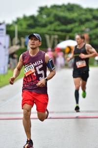 BIB: 1293
                            <button type="button" onclick="openModal(5577791)" class="btn btn-primary btn-sm float-right btn-popup" data-toggle="modal" data-target=".modal-high-quality">
                        <i class="fas fa-shopping-cart"></i> Add to Cart
                    </button>
                                            <button type="button" onclick="isThisMe(5577791, true)" class="btn btn-success btn-sm float-right btn-popup btn-isme hidden" data-toggle="tooltip" data-placement="bottom" title="นี่คือรูปของคุณใช่ไหม คลิกที่นี่เพื่อเอาเข้าอัลบั้ม">
                        <i class="fas fa-plus"></i> Add to album
                    </button>
                    <button type="button" onclick="isThisMe(5577791, false)" class="btn btn-warning btn-sm float-right btn-popup btn-isnotme hidden">
                        <i class="fas fa-ban"></i> Remove from album
                    </button>