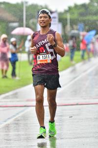 BIB: 1311
                            <button type="button" onclick="openModal(5582281)" class="btn btn-primary btn-sm float-right btn-popup" data-toggle="modal" data-target=".modal-high-quality">
                        <i class="fas fa-shopping-cart"></i> Add to Cart
                    </button>
                                            <button type="button" onclick="isThisMe(5582281, true)" class="btn btn-success btn-sm float-right btn-popup btn-isme hidden" data-toggle="tooltip" data-placement="bottom" title="นี่คือรูปของคุณใช่ไหม คลิกที่นี่เพื่อเอาเข้าอัลบั้ม">
                        <i class="fas fa-plus"></i> Add to album
                    </button>
                    <button type="button" onclick="isThisMe(5582281, false)" class="btn btn-warning btn-sm float-right btn-popup btn-isnotme hidden">
                        <i class="fas fa-ban"></i> Remove from album
                    </button>