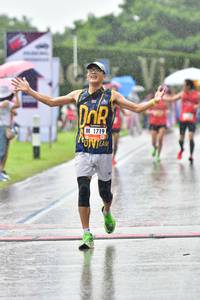 BIB: 1719
                            <button type="button" onclick="openModal(5582104)" class="btn btn-primary btn-sm float-right btn-popup" data-toggle="modal" data-target=".modal-high-quality">
                        <i class="fas fa-shopping-cart"></i> Add to Cart
                    </button>
                                            <button type="button" onclick="isThisMe(5582104, true)" class="btn btn-success btn-sm float-right btn-popup btn-isme hidden" data-toggle="tooltip" data-placement="bottom" title="นี่คือรูปของคุณใช่ไหม คลิกที่นี่เพื่อเอาเข้าอัลบั้ม">
                        <i class="fas fa-plus"></i> Add to album
                    </button>
                    <button type="button" onclick="isThisMe(5582104, false)" class="btn btn-warning btn-sm float-right btn-popup btn-isnotme hidden">
                        <i class="fas fa-ban"></i> Remove from album
                    </button>