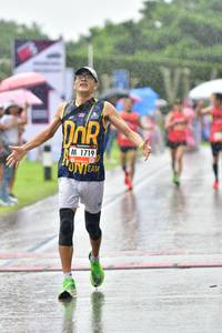 BIB: 1719
                            <button type="button" onclick="openModal(5582113)" class="btn btn-primary btn-sm float-right btn-popup" data-toggle="modal" data-target=".modal-high-quality">
                        <i class="fas fa-shopping-cart"></i> Add to Cart
                    </button>
                                            <button type="button" onclick="isThisMe(5582113, true)" class="btn btn-success btn-sm float-right btn-popup btn-isme hidden" data-toggle="tooltip" data-placement="bottom" title="นี่คือรูปของคุณใช่ไหม คลิกที่นี่เพื่อเอาเข้าอัลบั้ม">
                        <i class="fas fa-plus"></i> Add to album
                    </button>
                    <button type="button" onclick="isThisMe(5582113, false)" class="btn btn-warning btn-sm float-right btn-popup btn-isnotme hidden">
                        <i class="fas fa-ban"></i> Remove from album
                    </button>