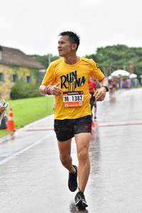 BIB: 1382
                            <button type="button" onclick="openModal(5583916)" class="btn btn-primary btn-sm float-right btn-popup" data-toggle="modal" data-target=".modal-high-quality">
                        <i class="fas fa-shopping-cart"></i> Add to Cart
                    </button>
                                            <button type="button" onclick="isThisMe(5583916, true)" class="btn btn-success btn-sm float-right btn-popup btn-isme hidden" data-toggle="tooltip" data-placement="bottom" title="นี่คือรูปของคุณใช่ไหม คลิกที่นี่เพื่อเอาเข้าอัลบั้ม">
                        <i class="fas fa-plus"></i> Add to album
                    </button>
                    <button type="button" onclick="isThisMe(5583916, false)" class="btn btn-warning btn-sm float-right btn-popup btn-isnotme hidden">
                        <i class="fas fa-ban"></i> Remove from album
                    </button>