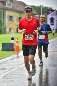 BIB: 1332, 1296
                            <button type="button" onclick="openModal(5582534)" class="btn btn-primary btn-sm float-right btn-popup" data-toggle="modal" data-target=".modal-high-quality">
                        <i class="fas fa-shopping-cart"></i> Add to Cart
                    </button>
                                            <button type="button" onclick="isThisMe(5582534, true)" class="btn btn-success btn-sm float-right btn-popup btn-isme hidden" data-toggle="tooltip" data-placement="bottom" title="นี่คือรูปของคุณใช่ไหม คลิกที่นี่เพื่อเอาเข้าอัลบั้ม">
                        <i class="fas fa-plus"></i> Add to album
                    </button>
                    <button type="button" onclick="isThisMe(5582534, false)" class="btn btn-warning btn-sm float-right btn-popup btn-isnotme hidden">
                        <i class="fas fa-ban"></i> Remove from album
                    </button>