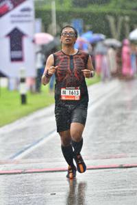 BIB: 1613
                            <button type="button" onclick="openModal(5582410)" class="btn btn-primary btn-sm float-right btn-popup" data-toggle="modal" data-target=".modal-high-quality">
                        <i class="fas fa-shopping-cart"></i> Add to Cart
                    </button>
                                            <button type="button" onclick="isThisMe(5582410, true)" class="btn btn-success btn-sm float-right btn-popup btn-isme hidden" data-toggle="tooltip" data-placement="bottom" title="นี่คือรูปของคุณใช่ไหม คลิกที่นี่เพื่อเอาเข้าอัลบั้ม">
                        <i class="fas fa-plus"></i> Add to album
                    </button>
                    <button type="button" onclick="isThisMe(5582410, false)" class="btn btn-warning btn-sm float-right btn-popup btn-isnotme hidden">
                        <i class="fas fa-ban"></i> Remove from album
                    </button>