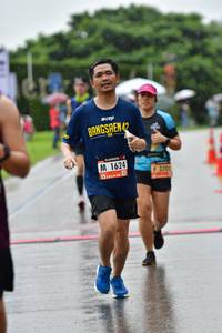 BIB: 1624, 3205
                            <button type="button" onclick="openModal(5691776)" class="btn btn-primary btn-sm float-right btn-popup" data-toggle="modal" data-target=".modal-high-quality">
                        <i class="fas fa-shopping-cart"></i> Add to Cart
                    </button>
                                            <button type="button" onclick="isThisMe(5691776, true)" class="btn btn-success btn-sm float-right btn-popup btn-isme hidden" data-toggle="tooltip" data-placement="bottom" title="นี่คือรูปของคุณใช่ไหม คลิกที่นี่เพื่อเอาเข้าอัลบั้ม">
                        <i class="fas fa-plus"></i> Add to album
                    </button>
                    <button type="button" onclick="isThisMe(5691776, false)" class="btn btn-warning btn-sm float-right btn-popup btn-isnotme hidden">
                        <i class="fas fa-ban"></i> Remove from album
                    </button>