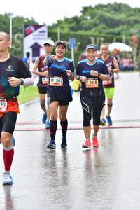 BIB: 1092, 3058
                            <button type="button" onclick="openModal(5694897)" class="btn btn-primary btn-sm float-right btn-popup" data-toggle="modal" data-target=".modal-high-quality">
                        <i class="fas fa-shopping-cart"></i> Add to Cart
                    </button>
                                            <button type="button" onclick="isThisMe(5694897, true)" class="btn btn-success btn-sm float-right btn-popup btn-isme hidden" data-toggle="tooltip" data-placement="bottom" title="นี่คือรูปของคุณใช่ไหม คลิกที่นี่เพื่อเอาเข้าอัลบั้ม">
                        <i class="fas fa-plus"></i> Add to album
                    </button>
                    <button type="button" onclick="isThisMe(5694897, false)" class="btn btn-warning btn-sm float-right btn-popup btn-isnotme hidden">
                        <i class="fas fa-ban"></i> Remove from album
                    </button>