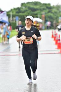 BIB: 3181
                            <button type="button" onclick="openModal(5695592)" class="btn btn-primary btn-sm float-right btn-popup" data-toggle="modal" data-target=".modal-high-quality">
                        <i class="fas fa-shopping-cart"></i> Add to Cart
                    </button>
                                            <button type="button" onclick="isThisMe(5695592, true)" class="btn btn-success btn-sm float-right btn-popup btn-isme hidden" data-toggle="tooltip" data-placement="bottom" title="นี่คือรูปของคุณใช่ไหม คลิกที่นี่เพื่อเอาเข้าอัลบั้ม">
                        <i class="fas fa-plus"></i> Add to album
                    </button>
                    <button type="button" onclick="isThisMe(5695592, false)" class="btn btn-warning btn-sm float-right btn-popup btn-isnotme hidden">
                        <i class="fas fa-ban"></i> Remove from album
                    </button>