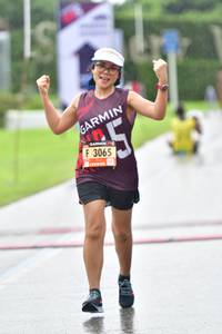 BIB: 3065
                            <button type="button" onclick="openModal(5695840)" class="btn btn-primary btn-sm float-right btn-popup" data-toggle="modal" data-target=".modal-high-quality">
                        <i class="fas fa-shopping-cart"></i> Add to Cart
                    </button>
                                            <button type="button" onclick="isThisMe(5695840, true)" class="btn btn-success btn-sm float-right btn-popup btn-isme hidden" data-toggle="tooltip" data-placement="bottom" title="นี่คือรูปของคุณใช่ไหม คลิกที่นี่เพื่อเอาเข้าอัลบั้ม">
                        <i class="fas fa-plus"></i> Add to album
                    </button>
                    <button type="button" onclick="isThisMe(5695840, false)" class="btn btn-warning btn-sm float-right btn-popup btn-isnotme hidden">
                        <i class="fas fa-ban"></i> Remove from album
                    </button>