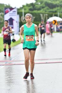 BIB: 3398
                            <button type="button" onclick="openModal(5695137)" class="btn btn-primary btn-sm float-right btn-popup" data-toggle="modal" data-target=".modal-high-quality">
                        <i class="fas fa-shopping-cart"></i> Add to Cart
                    </button>
                                            <button type="button" onclick="isThisMe(5695137, true)" class="btn btn-success btn-sm float-right btn-popup btn-isme hidden" data-toggle="tooltip" data-placement="bottom" title="นี่คือรูปของคุณใช่ไหม คลิกที่นี่เพื่อเอาเข้าอัลบั้ม">
                        <i class="fas fa-plus"></i> Add to album
                    </button>
                    <button type="button" onclick="isThisMe(5695137, false)" class="btn btn-warning btn-sm float-right btn-popup btn-isnotme hidden">
                        <i class="fas fa-ban"></i> Remove from album
                    </button>