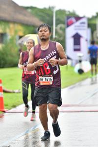 BIB: 1616
                            <button type="button" onclick="openModal(5696182)" class="btn btn-primary btn-sm float-right btn-popup" data-toggle="modal" data-target=".modal-high-quality">
                        <i class="fas fa-shopping-cart"></i> Add to Cart
                    </button>
                                            <button type="button" onclick="isThisMe(5696182, true)" class="btn btn-success btn-sm float-right btn-popup btn-isme hidden" data-toggle="tooltip" data-placement="bottom" title="นี่คือรูปของคุณใช่ไหม คลิกที่นี่เพื่อเอาเข้าอัลบั้ม">
                        <i class="fas fa-plus"></i> Add to album
                    </button>
                    <button type="button" onclick="isThisMe(5696182, false)" class="btn btn-warning btn-sm float-right btn-popup btn-isnotme hidden">
                        <i class="fas fa-ban"></i> Remove from album
                    </button>