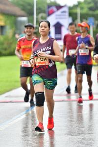 BIB: 3259
                            <button type="button" onclick="openModal(5694985)" class="btn btn-primary btn-sm float-right btn-popup" data-toggle="modal" data-target=".modal-high-quality">
                        <i class="fas fa-shopping-cart"></i> Add to Cart
                    </button>
                                            <button type="button" onclick="isThisMe(5694985, true)" class="btn btn-success btn-sm float-right btn-popup btn-isme hidden" data-toggle="tooltip" data-placement="bottom" title="นี่คือรูปของคุณใช่ไหม คลิกที่นี่เพื่อเอาเข้าอัลบั้ม">
                        <i class="fas fa-plus"></i> Add to album
                    </button>
                    <button type="button" onclick="isThisMe(5694985, false)" class="btn btn-warning btn-sm float-right btn-popup btn-isnotme hidden">
                        <i class="fas fa-ban"></i> Remove from album
                    </button>