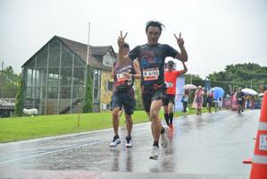 BIB: 6180
                            <button type="button" onclick="openModal(5776663)" class="btn btn-primary btn-sm float-right btn-popup" data-toggle="modal" data-target=".modal-high-quality">
                        <i class="fas fa-shopping-cart"></i> Add to Cart
                    </button>
                                            <button type="button" onclick="isThisMe(5776663, true)" class="btn btn-success btn-sm float-right btn-popup btn-isme hidden" data-toggle="tooltip" data-placement="bottom" title="นี่คือรูปของคุณใช่ไหม คลิกที่นี่เพื่อเอาเข้าอัลบั้ม">
                        <i class="fas fa-plus"></i> Add to album
                    </button>
                    <button type="button" onclick="isThisMe(5776663, false)" class="btn btn-warning btn-sm float-right btn-popup btn-isnotme hidden">
                        <i class="fas fa-ban"></i> Remove from album
                    </button>