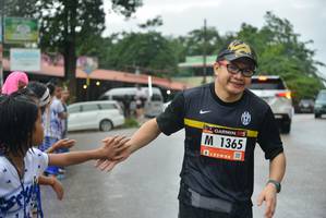 BIB: 1365
                            <button type="button" onclick="openModal(5777495)" class="btn btn-primary btn-sm float-right btn-popup" data-toggle="modal" data-target=".modal-high-quality">
                        <i class="fas fa-shopping-cart"></i> Add to Cart
                    </button>
                                            <button type="button" onclick="isThisMe(5777495, true)" class="btn btn-success btn-sm float-right btn-popup btn-isme hidden" data-toggle="tooltip" data-placement="bottom" title="นี่คือรูปของคุณใช่ไหม คลิกที่นี่เพื่อเอาเข้าอัลบั้ม">
                        <i class="fas fa-plus"></i> Add to album
                    </button>
                    <button type="button" onclick="isThisMe(5777495, false)" class="btn btn-warning btn-sm float-right btn-popup btn-isnotme hidden">
                        <i class="fas fa-ban"></i> Remove from album
                    </button>