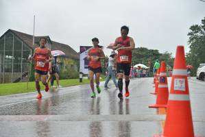 BIB: 1503, 1464
                            <button type="button" onclick="openModal(5775959)" class="btn btn-primary btn-sm float-right btn-popup" data-toggle="modal" data-target=".modal-high-quality">
                        <i class="fas fa-shopping-cart"></i> Add to Cart
                    </button>
                                            <button type="button" onclick="isThisMe(5775959, true)" class="btn btn-success btn-sm float-right btn-popup btn-isme hidden" data-toggle="tooltip" data-placement="bottom" title="นี่คือรูปของคุณใช่ไหม คลิกที่นี่เพื่อเอาเข้าอัลบั้ม">
                        <i class="fas fa-plus"></i> Add to album
                    </button>
                    <button type="button" onclick="isThisMe(5775959, false)" class="btn btn-warning btn-sm float-right btn-popup btn-isnotme hidden">
                        <i class="fas fa-ban"></i> Remove from album
                    </button>