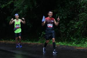 BIB: 5528, 5130
                            <button type="button" onclick="openModal(5590906)" class="btn btn-primary btn-sm float-right btn-popup" data-toggle="modal" data-target=".modal-high-quality">
                        <i class="fas fa-shopping-cart"></i> Add to Cart
                    </button>
                                            <button type="button" onclick="isThisMe(5590906, true)" class="btn btn-success btn-sm float-right btn-popup btn-isme hidden" data-toggle="tooltip" data-placement="bottom" title="นี่คือรูปของคุณใช่ไหม คลิกที่นี่เพื่อเอาเข้าอัลบั้ม">
                        <i class="fas fa-plus"></i> Add to album
                    </button>
                    <button type="button" onclick="isThisMe(5590906, false)" class="btn btn-warning btn-sm float-right btn-popup btn-isnotme hidden">
                        <i class="fas fa-ban"></i> Remove from album
                    </button>