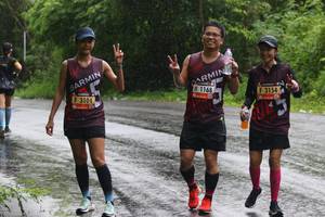 BIB: 1168, 3104, 3154
                            <button type="button" onclick="openModal(5591317)" class="btn btn-primary btn-sm float-right btn-popup" data-toggle="modal" data-target=".modal-high-quality">
                        <i class="fas fa-shopping-cart"></i> Add to Cart
                    </button>
                                            <button type="button" onclick="isThisMe(5591317, true)" class="btn btn-success btn-sm float-right btn-popup btn-isme hidden" data-toggle="tooltip" data-placement="bottom" title="นี่คือรูปของคุณใช่ไหม คลิกที่นี่เพื่อเอาเข้าอัลบั้ม">
                        <i class="fas fa-plus"></i> Add to album
                    </button>
                    <button type="button" onclick="isThisMe(5591317, false)" class="btn btn-warning btn-sm float-right btn-popup btn-isnotme hidden">
                        <i class="fas fa-ban"></i> Remove from album
                    </button>