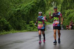 BIB: 1640, 3392
                            <button type="button" onclick="openModal(5587163)" class="btn btn-primary btn-sm float-right btn-popup" data-toggle="modal" data-target=".modal-high-quality">
                        <i class="fas fa-shopping-cart"></i> Add to Cart
                    </button>
                                            <button type="button" onclick="isThisMe(5587163, true)" class="btn btn-success btn-sm float-right btn-popup btn-isme hidden" data-toggle="tooltip" data-placement="bottom" title="นี่คือรูปของคุณใช่ไหม คลิกที่นี่เพื่อเอาเข้าอัลบั้ม">
                        <i class="fas fa-plus"></i> Add to album
                    </button>
                    <button type="button" onclick="isThisMe(5587163, false)" class="btn btn-warning btn-sm float-right btn-popup btn-isnotme hidden">
                        <i class="fas fa-ban"></i> Remove from album
                    </button>