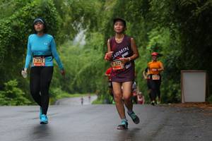 BIB: 3172, 332
                            <button type="button" onclick="openModal(5580744)" class="btn btn-primary btn-sm float-right btn-popup" data-toggle="modal" data-target=".modal-high-quality">
                        <i class="fas fa-shopping-cart"></i> Add to Cart
                    </button>
                                            <button type="button" onclick="isThisMe(5580744, true)" class="btn btn-success btn-sm float-right btn-popup btn-isme hidden" data-toggle="tooltip" data-placement="bottom" title="นี่คือรูปของคุณใช่ไหม คลิกที่นี่เพื่อเอาเข้าอัลบั้ม">
                        <i class="fas fa-plus"></i> Add to album
                    </button>
                    <button type="button" onclick="isThisMe(5580744, false)" class="btn btn-warning btn-sm float-right btn-popup btn-isnotme hidden">
                        <i class="fas fa-ban"></i> Remove from album
                    </button>