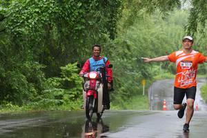 BIB: 5559
                            <button type="button" onclick="openModal(5722948)" class="btn btn-primary btn-sm float-right btn-popup" data-toggle="modal" data-target=".modal-high-quality">
                        <i class="fas fa-shopping-cart"></i> Add to Cart
                    </button>
                                            <button type="button" onclick="isThisMe(5722948, true)" class="btn btn-success btn-sm float-right btn-popup btn-isme hidden" data-toggle="tooltip" data-placement="bottom" title="นี่คือรูปของคุณใช่ไหม คลิกที่นี่เพื่อเอาเข้าอัลบั้ม">
                        <i class="fas fa-plus"></i> Add to album
                    </button>
                    <button type="button" onclick="isThisMe(5722948, false)" class="btn btn-warning btn-sm float-right btn-popup btn-isnotme hidden">
                        <i class="fas fa-ban"></i> Remove from album
                    </button>