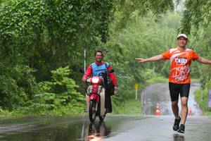 BIB: 5559
                            <button type="button" onclick="openModal(5722945)" class="btn btn-primary btn-sm float-right btn-popup" data-toggle="modal" data-target=".modal-high-quality">
                        <i class="fas fa-shopping-cart"></i> Add to Cart
                    </button>
                                            <button type="button" onclick="isThisMe(5722945, true)" class="btn btn-success btn-sm float-right btn-popup btn-isme hidden" data-toggle="tooltip" data-placement="bottom" title="นี่คือรูปของคุณใช่ไหม คลิกที่นี่เพื่อเอาเข้าอัลบั้ม">
                        <i class="fas fa-plus"></i> Add to album
                    </button>
                    <button type="button" onclick="isThisMe(5722945, false)" class="btn btn-warning btn-sm float-right btn-popup btn-isnotme hidden">
                        <i class="fas fa-ban"></i> Remove from album
                    </button>