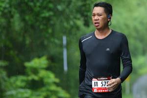 BIB: 575
                            <button type="button" onclick="openModal(5722750)" class="btn btn-primary btn-sm float-right btn-popup" data-toggle="modal" data-target=".modal-high-quality">
                        <i class="fas fa-shopping-cart"></i> Add to Cart
                    </button>
                                            <button type="button" onclick="isThisMe(5722750, true)" class="btn btn-success btn-sm float-right btn-popup btn-isme hidden" data-toggle="tooltip" data-placement="bottom" title="นี่คือรูปของคุณใช่ไหม คลิกที่นี่เพื่อเอาเข้าอัลบั้ม">
                        <i class="fas fa-plus"></i> Add to album
                    </button>
                    <button type="button" onclick="isThisMe(5722750, false)" class="btn btn-warning btn-sm float-right btn-popup btn-isnotme hidden">
                        <i class="fas fa-ban"></i> Remove from album
                    </button>