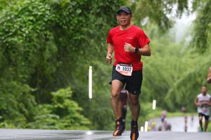 BIB: 1032
                            <button type="button" onclick="openModal(5726151)" class="btn btn-primary btn-sm float-right btn-popup" data-toggle="modal" data-target=".modal-high-quality">
                        <i class="fas fa-shopping-cart"></i> Add to Cart
                    </button>
                                            <button type="button" onclick="isThisMe(5726151, true)" class="btn btn-success btn-sm float-right btn-popup btn-isme hidden" data-toggle="tooltip" data-placement="bottom" title="นี่คือรูปของคุณใช่ไหม คลิกที่นี่เพื่อเอาเข้าอัลบั้ม">
                        <i class="fas fa-plus"></i> Add to album
                    </button>
                    <button type="button" onclick="isThisMe(5726151, false)" class="btn btn-warning btn-sm float-right btn-popup btn-isnotme hidden">
                        <i class="fas fa-ban"></i> Remove from album
                    </button>