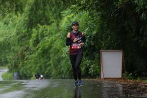 BIB: 7124
                            <button type="button" onclick="openModal(5725040)" class="btn btn-primary btn-sm float-right btn-popup" data-toggle="modal" data-target=".modal-high-quality">
                        <i class="fas fa-shopping-cart"></i> Add to Cart
                    </button>
                                            <button type="button" onclick="isThisMe(5725040, true)" class="btn btn-success btn-sm float-right btn-popup btn-isme hidden" data-toggle="tooltip" data-placement="bottom" title="นี่คือรูปของคุณใช่ไหม คลิกที่นี่เพื่อเอาเข้าอัลบั้ม">
                        <i class="fas fa-plus"></i> Add to album
                    </button>
                    <button type="button" onclick="isThisMe(5725040, false)" class="btn btn-warning btn-sm float-right btn-popup btn-isnotme hidden">
                        <i class="fas fa-ban"></i> Remove from album
                    </button>