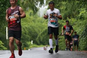 BIB: 1628
                            <button type="button" onclick="openModal(5728150)" class="btn btn-primary btn-sm float-right btn-popup" data-toggle="modal" data-target=".modal-high-quality">
                        <i class="fas fa-shopping-cart"></i> Add to Cart
                    </button>
                                            <button type="button" onclick="isThisMe(5728150, true)" class="btn btn-success btn-sm float-right btn-popup btn-isme hidden" data-toggle="tooltip" data-placement="bottom" title="นี่คือรูปของคุณใช่ไหม คลิกที่นี่เพื่อเอาเข้าอัลบั้ม">
                        <i class="fas fa-plus"></i> Add to album
                    </button>
                    <button type="button" onclick="isThisMe(5728150, false)" class="btn btn-warning btn-sm float-right btn-popup btn-isnotme hidden">
                        <i class="fas fa-ban"></i> Remove from album
                    </button>