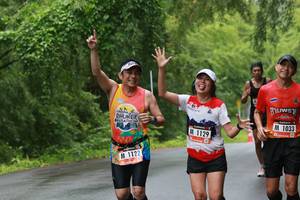 BIB: 1033, 1129, 1122
                            <button type="button" onclick="openModal(5729242)" class="btn btn-primary btn-sm float-right btn-popup" data-toggle="modal" data-target=".modal-high-quality">
                        <i class="fas fa-shopping-cart"></i> Add to Cart
                    </button>
                                            <button type="button" onclick="isThisMe(5729242, true)" class="btn btn-success btn-sm float-right btn-popup btn-isme hidden" data-toggle="tooltip" data-placement="bottom" title="นี่คือรูปของคุณใช่ไหม คลิกที่นี่เพื่อเอาเข้าอัลบั้ม">
                        <i class="fas fa-plus"></i> Add to album
                    </button>
                    <button type="button" onclick="isThisMe(5729242, false)" class="btn btn-warning btn-sm float-right btn-popup btn-isnotme hidden">
                        <i class="fas fa-ban"></i> Remove from album
                    </button>