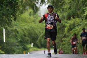 BIB: 3286
                            <button type="button" onclick="openModal(5728152)" class="btn btn-primary btn-sm float-right btn-popup" data-toggle="modal" data-target=".modal-high-quality">
                        <i class="fas fa-shopping-cart"></i> Add to Cart
                    </button>
                                            <button type="button" onclick="isThisMe(5728152, true)" class="btn btn-success btn-sm float-right btn-popup btn-isme hidden" data-toggle="tooltip" data-placement="bottom" title="นี่คือรูปของคุณใช่ไหม คลิกที่นี่เพื่อเอาเข้าอัลบั้ม">
                        <i class="fas fa-plus"></i> Add to album
                    </button>
                    <button type="button" onclick="isThisMe(5728152, false)" class="btn btn-warning btn-sm float-right btn-popup btn-isnotme hidden">
                        <i class="fas fa-ban"></i> Remove from album
                    </button>