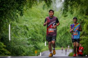 BIB: 1317
                            <button type="button" onclick="openModal(5789526)" class="btn btn-primary btn-sm float-right btn-popup" data-toggle="modal" data-target=".modal-high-quality">
                        <i class="fas fa-shopping-cart"></i> Add to Cart
                    </button>
                                            <button type="button" onclick="isThisMe(5789526, true)" class="btn btn-success btn-sm float-right btn-popup btn-isme hidden" data-toggle="tooltip" data-placement="bottom" title="นี่คือรูปของคุณใช่ไหม คลิกที่นี่เพื่อเอาเข้าอัลบั้ม">
                        <i class="fas fa-plus"></i> Add to album
                    </button>
                    <button type="button" onclick="isThisMe(5789526, false)" class="btn btn-warning btn-sm float-right btn-popup btn-isnotme hidden">
                        <i class="fas fa-ban"></i> Remove from album
                    </button>