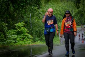 BIB: 3239, 3258
                            <button type="button" onclick="openModal(5785803)" class="btn btn-primary btn-sm float-right btn-popup" data-toggle="modal" data-target=".modal-high-quality">
                        <i class="fas fa-shopping-cart"></i> Add to Cart
                    </button>
                                            <button type="button" onclick="isThisMe(5785803, true)" class="btn btn-success btn-sm float-right btn-popup btn-isme hidden" data-toggle="tooltip" data-placement="bottom" title="นี่คือรูปของคุณใช่ไหม คลิกที่นี่เพื่อเอาเข้าอัลบั้ม">
                        <i class="fas fa-plus"></i> Add to album
                    </button>
                    <button type="button" onclick="isThisMe(5785803, false)" class="btn btn-warning btn-sm float-right btn-popup btn-isnotme hidden">
                        <i class="fas fa-ban"></i> Remove from album
                    </button>