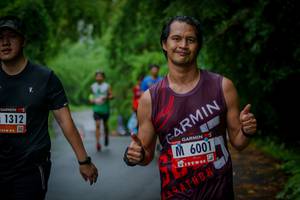 BIB: 1312, 6001
                            <button type="button" onclick="openModal(5785543)" class="btn btn-primary btn-sm float-right btn-popup" data-toggle="modal" data-target=".modal-high-quality">
                        <i class="fas fa-shopping-cart"></i> Add to Cart
                    </button>
                                            <button type="button" onclick="isThisMe(5785543, true)" class="btn btn-success btn-sm float-right btn-popup btn-isme hidden" data-toggle="tooltip" data-placement="bottom" title="นี่คือรูปของคุณใช่ไหม คลิกที่นี่เพื่อเอาเข้าอัลบั้ม">
                        <i class="fas fa-plus"></i> Add to album
                    </button>
                    <button type="button" onclick="isThisMe(5785543, false)" class="btn btn-warning btn-sm float-right btn-popup btn-isnotme hidden">
                        <i class="fas fa-ban"></i> Remove from album
                    </button>