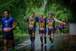 BIB: 1549, 1693, 525, 1434
                            <button type="button" onclick="openModal(5785848)" class="btn btn-primary btn-sm float-right btn-popup" data-toggle="modal" data-target=".modal-high-quality">
                        <i class="fas fa-shopping-cart"></i> Add to Cart
                    </button>
                                            <button type="button" onclick="isThisMe(5785848, true)" class="btn btn-success btn-sm float-right btn-popup btn-isme hidden" data-toggle="tooltip" data-placement="bottom" title="นี่คือรูปของคุณใช่ไหม คลิกที่นี่เพื่อเอาเข้าอัลบั้ม">
                        <i class="fas fa-plus"></i> Add to album
                    </button>
                    <button type="button" onclick="isThisMe(5785848, false)" class="btn btn-warning btn-sm float-right btn-popup btn-isnotme hidden">
                        <i class="fas fa-ban"></i> Remove from album
                    </button>