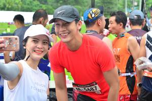 BIB: 687, 
                            <button type="button" onclick="openModal(5728000)" class="btn btn-primary btn-sm float-right btn-popup" data-toggle="modal" data-target=".modal-high-quality">
                        <i class="fas fa-shopping-cart"></i> Add to Cart
                    </button>
                                            <button type="button" onclick="isThisMe(5728000, true)" class="btn btn-success btn-sm float-right btn-popup btn-isme hidden" data-toggle="tooltip" data-placement="bottom" title="นี่คือรูปของคุณใช่ไหม คลิกที่นี่เพื่อเอาเข้าอัลบั้ม">
                        <i class="fas fa-plus"></i> Add to album
                    </button>
                    <button type="button" onclick="isThisMe(5728000, false)" class="btn btn-warning btn-sm float-right btn-popup btn-isnotme hidden">
                        <i class="fas fa-ban"></i> Remove from album
                    </button>