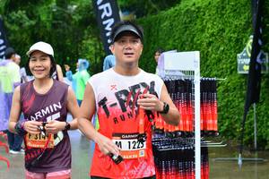 BIB: 314, 1225
                            <button type="button" onclick="openModal(5736944)" class="btn btn-primary btn-sm float-right btn-popup" data-toggle="modal" data-target=".modal-high-quality">
                        <i class="fas fa-shopping-cart"></i> Add to Cart
                    </button>
                                            <button type="button" onclick="isThisMe(5736944, true)" class="btn btn-success btn-sm float-right btn-popup btn-isme hidden" data-toggle="tooltip" data-placement="bottom" title="นี่คือรูปของคุณใช่ไหม คลิกที่นี่เพื่อเอาเข้าอัลบั้ม">
                        <i class="fas fa-plus"></i> Add to album
                    </button>
                    <button type="button" onclick="isThisMe(5736944, false)" class="btn btn-warning btn-sm float-right btn-popup btn-isnotme hidden">
                        <i class="fas fa-ban"></i> Remove from album
                    </button>