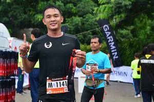 BIB: 1141
                            <button type="button" onclick="openModal(5583943)" class="btn btn-primary btn-sm float-right btn-popup" data-toggle="modal" data-target=".modal-high-quality">
                        <i class="fas fa-shopping-cart"></i> Add to Cart
                    </button>
                                            <button type="button" onclick="isThisMe(5583943, true)" class="btn btn-success btn-sm float-right btn-popup btn-isme hidden" data-toggle="tooltip" data-placement="bottom" title="นี่คือรูปของคุณใช่ไหม คลิกที่นี่เพื่อเอาเข้าอัลบั้ม">
                        <i class="fas fa-plus"></i> Add to album
                    </button>
                    <button type="button" onclick="isThisMe(5583943, false)" class="btn btn-warning btn-sm float-right btn-popup btn-isnotme hidden">
                        <i class="fas fa-ban"></i> Remove from album
                    </button>