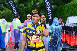 BIB: 3294
                            <button type="button" onclick="openModal(5743150)" class="btn btn-primary btn-sm float-right btn-popup" data-toggle="modal" data-target=".modal-high-quality">
                        <i class="fas fa-shopping-cart"></i> Add to Cart
                    </button>
                                            <button type="button" onclick="isThisMe(5743150, true)" class="btn btn-success btn-sm float-right btn-popup btn-isme hidden" data-toggle="tooltip" data-placement="bottom" title="นี่คือรูปของคุณใช่ไหม คลิกที่นี่เพื่อเอาเข้าอัลบั้ม">
                        <i class="fas fa-plus"></i> Add to album
                    </button>
                    <button type="button" onclick="isThisMe(5743150, false)" class="btn btn-warning btn-sm float-right btn-popup btn-isnotme hidden">
                        <i class="fas fa-ban"></i> Remove from album
                    </button>