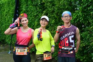 BIB: 3329, 3087
                            <button type="button" onclick="openModal(5737325)" class="btn btn-primary btn-sm float-right btn-popup" data-toggle="modal" data-target=".modal-high-quality">
                        <i class="fas fa-shopping-cart"></i> Add to Cart
                    </button>
                                            <button type="button" onclick="isThisMe(5737325, true)" class="btn btn-success btn-sm float-right btn-popup btn-isme hidden" data-toggle="tooltip" data-placement="bottom" title="นี่คือรูปของคุณใช่ไหม คลิกที่นี่เพื่อเอาเข้าอัลบั้ม">
                        <i class="fas fa-plus"></i> Add to album
                    </button>
                    <button type="button" onclick="isThisMe(5737325, false)" class="btn btn-warning btn-sm float-right btn-popup btn-isnotme hidden">
                        <i class="fas fa-ban"></i> Remove from album
                    </button>