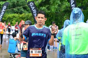 BIB: 1140
                            <button type="button" onclick="openModal(5725775)" class="btn btn-primary btn-sm float-right btn-popup" data-toggle="modal" data-target=".modal-high-quality">
                        <i class="fas fa-shopping-cart"></i> Add to Cart
                    </button>
                                            <button type="button" onclick="isThisMe(5725775, true)" class="btn btn-success btn-sm float-right btn-popup btn-isme hidden" data-toggle="tooltip" data-placement="bottom" title="นี่คือรูปของคุณใช่ไหม คลิกที่นี่เพื่อเอาเข้าอัลบั้ม">
                        <i class="fas fa-plus"></i> Add to album
                    </button>
                    <button type="button" onclick="isThisMe(5725775, false)" class="btn btn-warning btn-sm float-right btn-popup btn-isnotme hidden">
                        <i class="fas fa-ban"></i> Remove from album
                    </button>