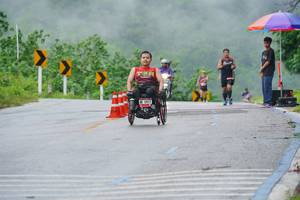 BIB: 5977
                            <button type="button" onclick="openModal(5589039)" class="btn btn-primary btn-sm float-right btn-popup" data-toggle="modal" data-target=".modal-high-quality">
                        <i class="fas fa-shopping-cart"></i> Add to Cart
                    </button>
                                            <button type="button" onclick="isThisMe(5589039, true)" class="btn btn-success btn-sm float-right btn-popup btn-isme hidden" data-toggle="tooltip" data-placement="bottom" title="นี่คือรูปของคุณใช่ไหม คลิกที่นี่เพื่อเอาเข้าอัลบั้ม">
                        <i class="fas fa-plus"></i> Add to album
                    </button>
                    <button type="button" onclick="isThisMe(5589039, false)" class="btn btn-warning btn-sm float-right btn-popup btn-isnotme hidden">
                        <i class="fas fa-ban"></i> Remove from album
                    </button>