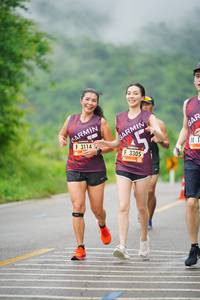 BIB: 3114, 3305
                            <button type="button" onclick="openModal(5730893)" class="btn btn-primary btn-sm float-right btn-popup" data-toggle="modal" data-target=".modal-high-quality">
                        <i class="fas fa-shopping-cart"></i> Add to Cart
                    </button>
                                            <button type="button" onclick="isThisMe(5730893, true)" class="btn btn-success btn-sm float-right btn-popup btn-isme hidden" data-toggle="tooltip" data-placement="bottom" title="นี่คือรูปของคุณใช่ไหม คลิกที่นี่เพื่อเอาเข้าอัลบั้ม">
                        <i class="fas fa-plus"></i> Add to album
                    </button>
                    <button type="button" onclick="isThisMe(5730893, false)" class="btn btn-warning btn-sm float-right btn-popup btn-isnotme hidden">
                        <i class="fas fa-ban"></i> Remove from album
                    </button>