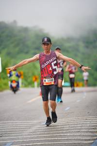 BIB: 1180
                            <button type="button" onclick="openModal(5719665)" class="btn btn-primary btn-sm float-right btn-popup" data-toggle="modal" data-target=".modal-high-quality">
                        <i class="fas fa-shopping-cart"></i> Add to Cart
                    </button>
                                            <button type="button" onclick="isThisMe(5719665, true)" class="btn btn-success btn-sm float-right btn-popup btn-isme hidden" data-toggle="tooltip" data-placement="bottom" title="นี่คือรูปของคุณใช่ไหม คลิกที่นี่เพื่อเอาเข้าอัลบั้ม">
                        <i class="fas fa-plus"></i> Add to album
                    </button>
                    <button type="button" onclick="isThisMe(5719665, false)" class="btn btn-warning btn-sm float-right btn-popup btn-isnotme hidden">
                        <i class="fas fa-ban"></i> Remove from album
                    </button>