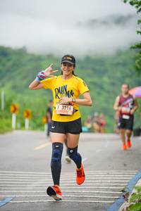 BIB: 3216
                            <button type="button" onclick="openModal(5727468)" class="btn btn-primary btn-sm float-right btn-popup" data-toggle="modal" data-target=".modal-high-quality">
                        <i class="fas fa-shopping-cart"></i> Add to Cart
                    </button>
                                            <button type="button" onclick="isThisMe(5727468, true)" class="btn btn-success btn-sm float-right btn-popup btn-isme hidden" data-toggle="tooltip" data-placement="bottom" title="นี่คือรูปของคุณใช่ไหม คลิกที่นี่เพื่อเอาเข้าอัลบั้ม">
                        <i class="fas fa-plus"></i> Add to album
                    </button>
                    <button type="button" onclick="isThisMe(5727468, false)" class="btn btn-warning btn-sm float-right btn-popup btn-isnotme hidden">
                        <i class="fas fa-ban"></i> Remove from album
                    </button>