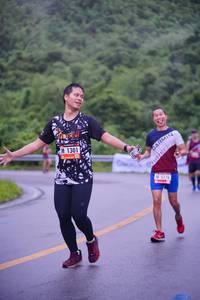 BIB: 1301, 5176
                            <button type="button" onclick="openModal(5713586)" class="btn btn-primary btn-sm float-right btn-popup" data-toggle="modal" data-target=".modal-high-quality">
                        <i class="fas fa-shopping-cart"></i> Add to Cart
                    </button>
                                            <button type="button" onclick="isThisMe(5713586, true)" class="btn btn-success btn-sm float-right btn-popup btn-isme hidden" data-toggle="tooltip" data-placement="bottom" title="นี่คือรูปของคุณใช่ไหม คลิกที่นี่เพื่อเอาเข้าอัลบั้ม">
                        <i class="fas fa-plus"></i> Add to album
                    </button>
                    <button type="button" onclick="isThisMe(5713586, false)" class="btn btn-warning btn-sm float-right btn-popup btn-isnotme hidden">
                        <i class="fas fa-ban"></i> Remove from album
                    </button>