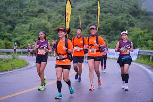 BIB: 3072, 3091, 300
                            <button type="button" onclick="openModal(5713239)" class="btn btn-primary btn-sm float-right btn-popup" data-toggle="modal" data-target=".modal-high-quality">
                        <i class="fas fa-shopping-cart"></i> Add to Cart
                    </button>
                                            <button type="button" onclick="isThisMe(5713239, true)" class="btn btn-success btn-sm float-right btn-popup btn-isme hidden" data-toggle="tooltip" data-placement="bottom" title="นี่คือรูปของคุณใช่ไหม คลิกที่นี่เพื่อเอาเข้าอัลบั้ม">
                        <i class="fas fa-plus"></i> Add to album
                    </button>
                    <button type="button" onclick="isThisMe(5713239, false)" class="btn btn-warning btn-sm float-right btn-popup btn-isnotme hidden">
                        <i class="fas fa-ban"></i> Remove from album
                    </button>