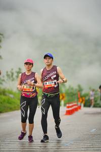 BIB: 3139, 1279
                            <button type="button" onclick="openModal(5595557)" class="btn btn-primary btn-sm float-right btn-popup" data-toggle="modal" data-target=".modal-high-quality">
                        <i class="fas fa-shopping-cart"></i> Add to Cart
                    </button>
                                            <button type="button" onclick="isThisMe(5595557, true)" class="btn btn-success btn-sm float-right btn-popup btn-isme hidden" data-toggle="tooltip" data-placement="bottom" title="นี่คือรูปของคุณใช่ไหม คลิกที่นี่เพื่อเอาเข้าอัลบั้ม">
                        <i class="fas fa-plus"></i> Add to album
                    </button>
                    <button type="button" onclick="isThisMe(5595557, false)" class="btn btn-warning btn-sm float-right btn-popup btn-isnotme hidden">
                        <i class="fas fa-ban"></i> Remove from album
                    </button>