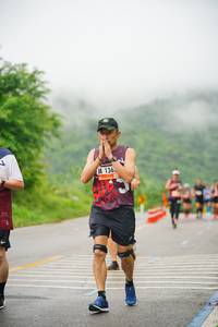 BIB: 136
                            <button type="button" onclick="openModal(5589326)" class="btn btn-primary btn-sm float-right btn-popup" data-toggle="modal" data-target=".modal-high-quality">
                        <i class="fas fa-shopping-cart"></i> Add to Cart
                    </button>
                                            <button type="button" onclick="isThisMe(5589326, true)" class="btn btn-success btn-sm float-right btn-popup btn-isme hidden" data-toggle="tooltip" data-placement="bottom" title="นี่คือรูปของคุณใช่ไหม คลิกที่นี่เพื่อเอาเข้าอัลบั้ม">
                        <i class="fas fa-plus"></i> Add to album
                    </button>
                    <button type="button" onclick="isThisMe(5589326, false)" class="btn btn-warning btn-sm float-right btn-popup btn-isnotme hidden">
                        <i class="fas fa-ban"></i> Remove from album
                    </button>