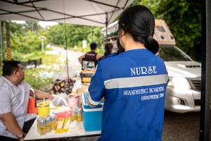 BIB: 
                            <button type="button" onclick="openModal(5849492)" class="btn btn-primary btn-sm float-right btn-popup" data-toggle="modal" data-target=".modal-high-quality">
                        <i class="fas fa-shopping-cart"></i> Add to Cart
                    </button>
                                            <button type="button" onclick="isThisMe(5849492, true)" class="btn btn-success btn-sm float-right btn-popup btn-isme hidden" data-toggle="tooltip" data-placement="bottom" title="นี่คือรูปของคุณใช่ไหม คลิกที่นี่เพื่อเอาเข้าอัลบั้ม">
                        <i class="fas fa-plus"></i> Add to album
                    </button>
                    <button type="button" onclick="isThisMe(5849492, false)" class="btn btn-warning btn-sm float-right btn-popup btn-isnotme hidden">
                        <i class="fas fa-ban"></i> Remove from album
                    </button>